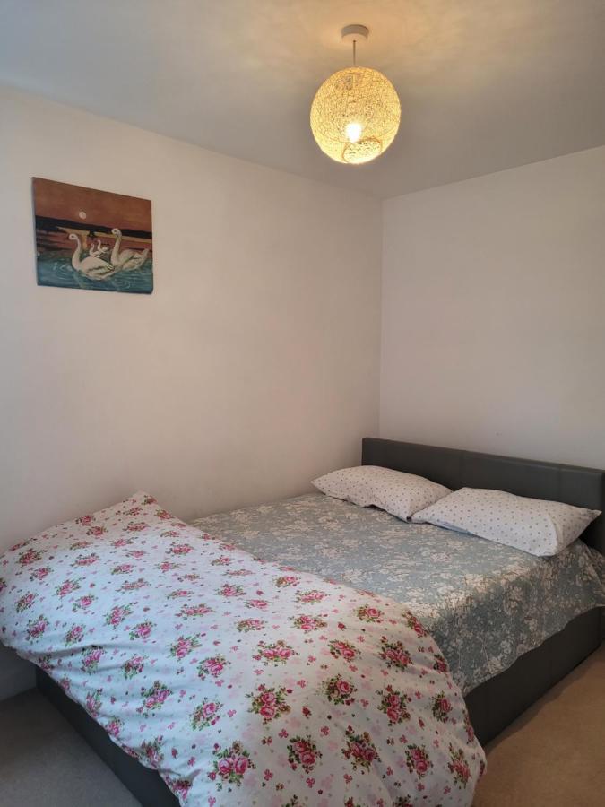 Room Near Heathrow Airport Хитроу Экстерьер фото
